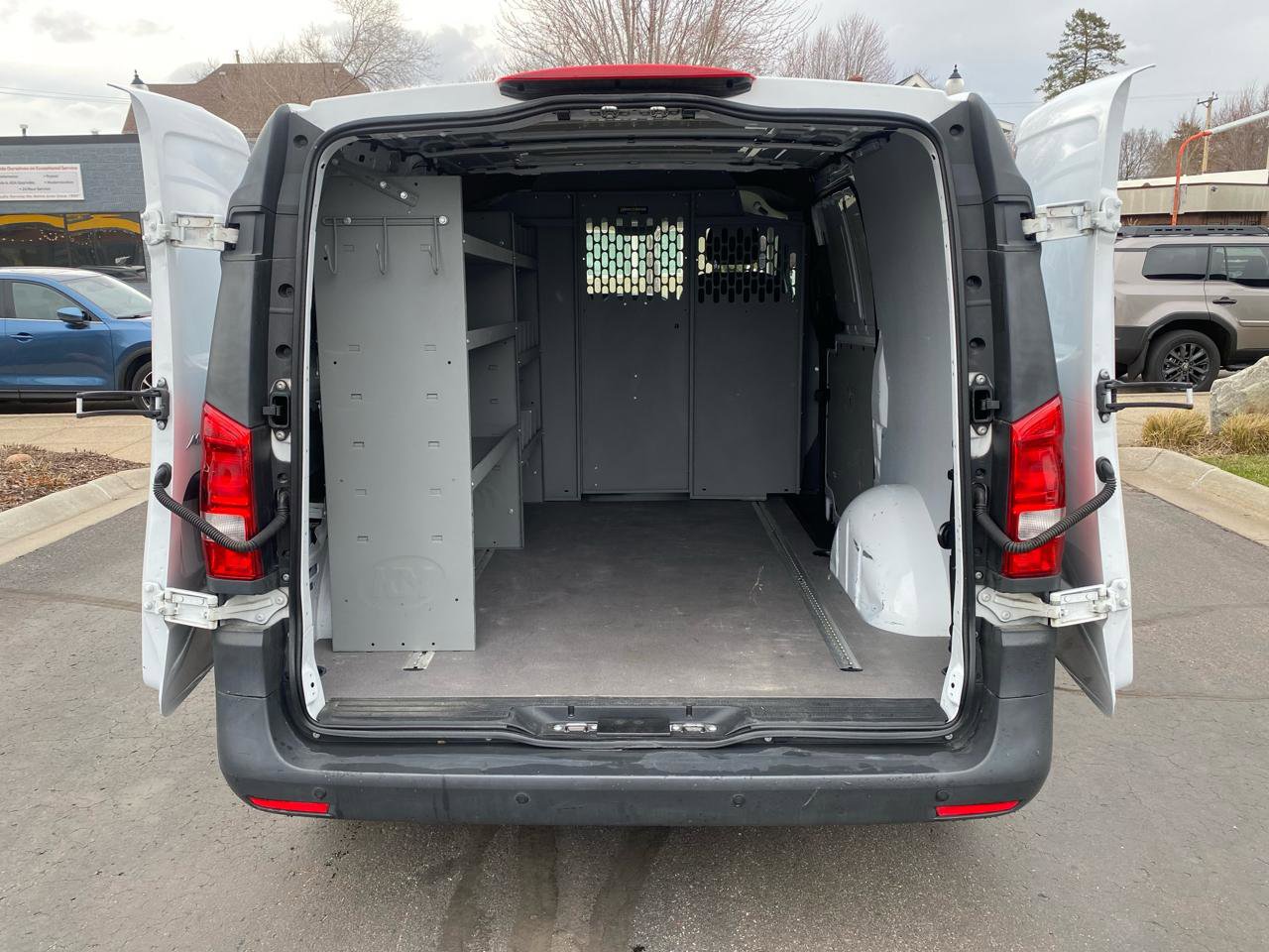 Used 2021 Mercedes-Benz Metris image 9