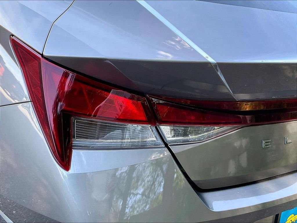 Used 2023 Hyundai Elantra SEL w/ Convenience Package FWD image 31