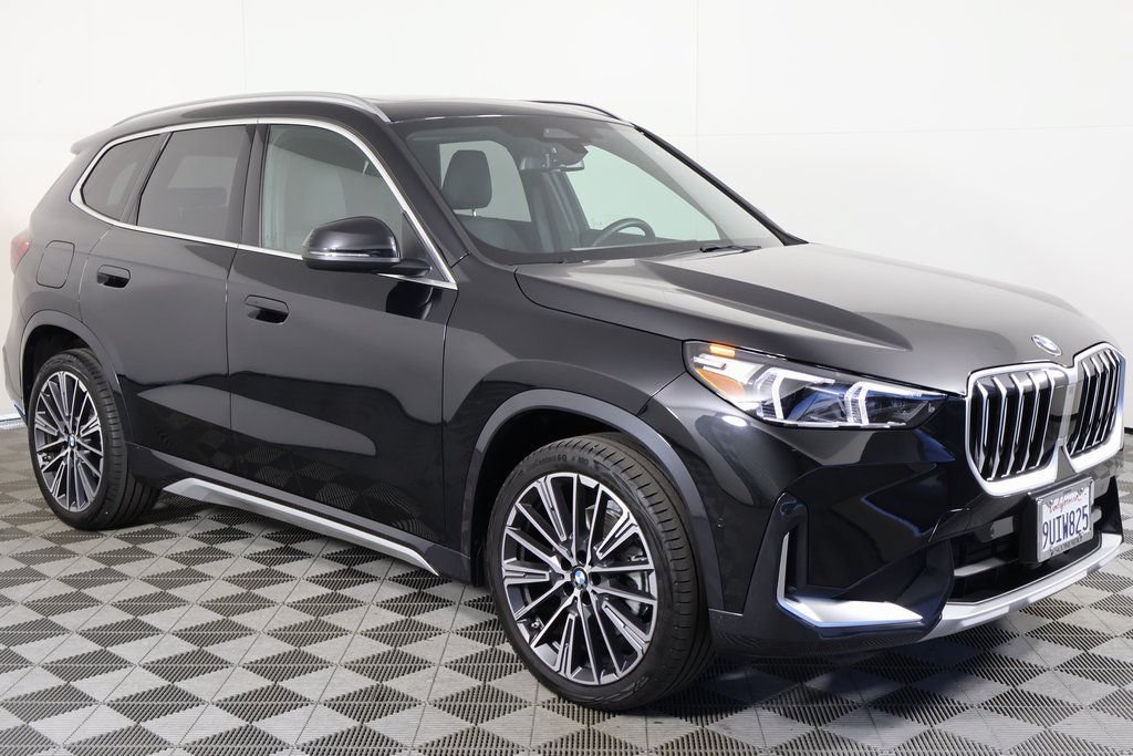 Used 2025 BMW X1 xDrive28i w/ Convenience Package AWD/4WD image 3