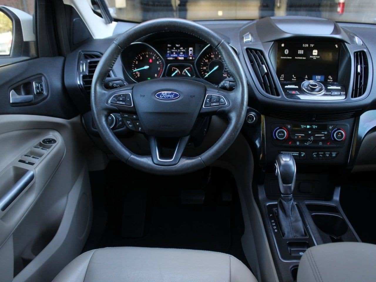 Used 2019 Ford Escape Titanium FWD image 18
