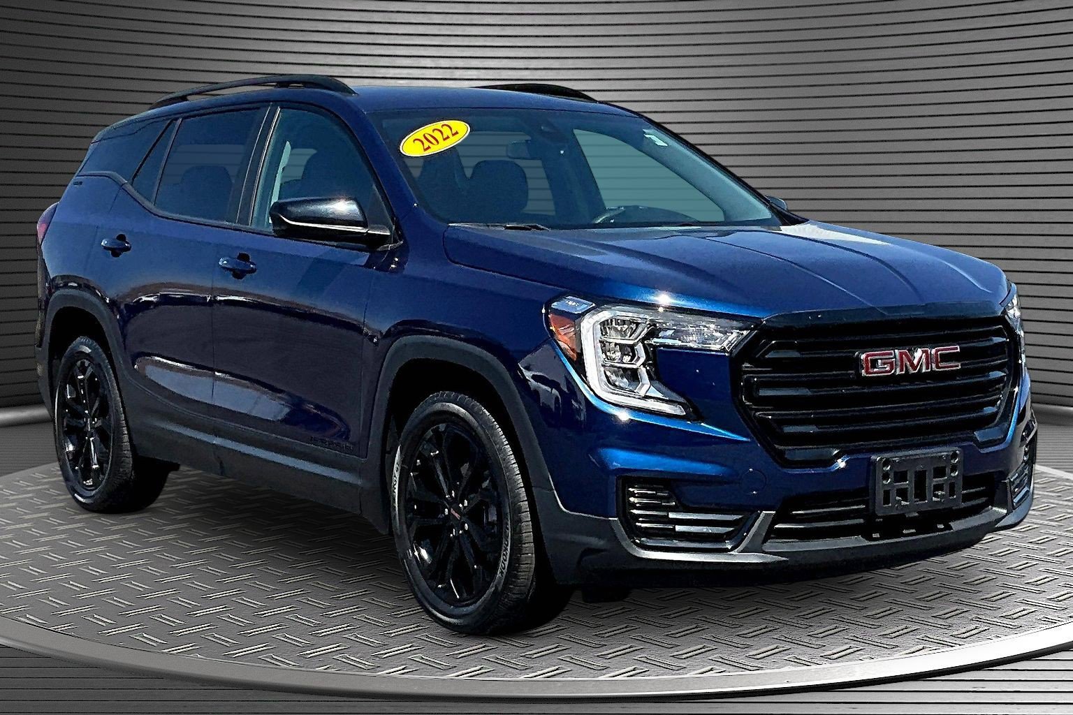Used 2022 GMC Terrain SLE w/ Driver Convenience Package