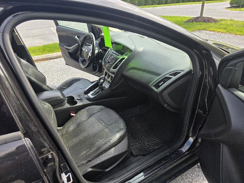 Used 2013 Ford Focus SE FWD image 18