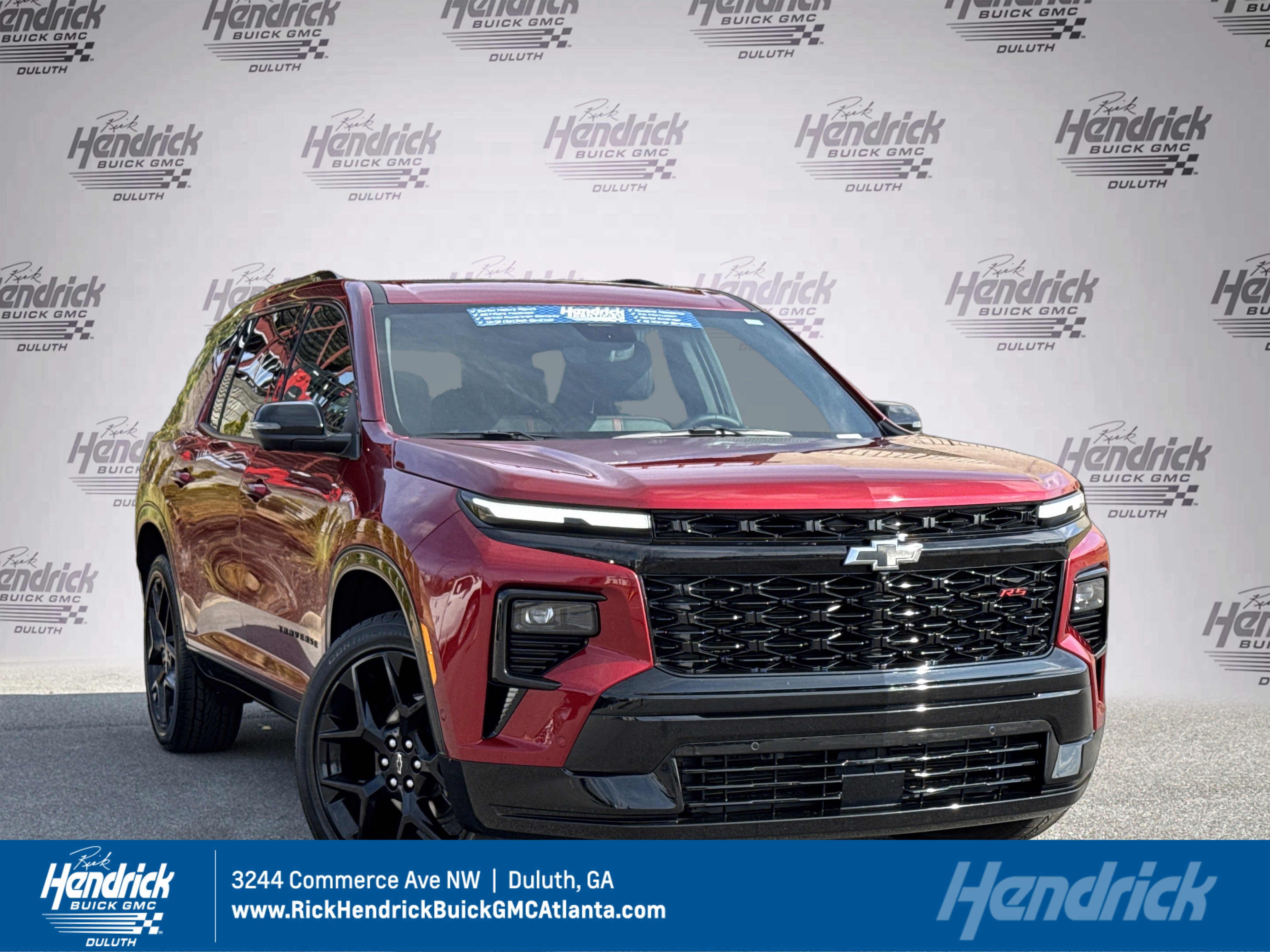 Used 2024 Chevrolet Traverse RS image 1