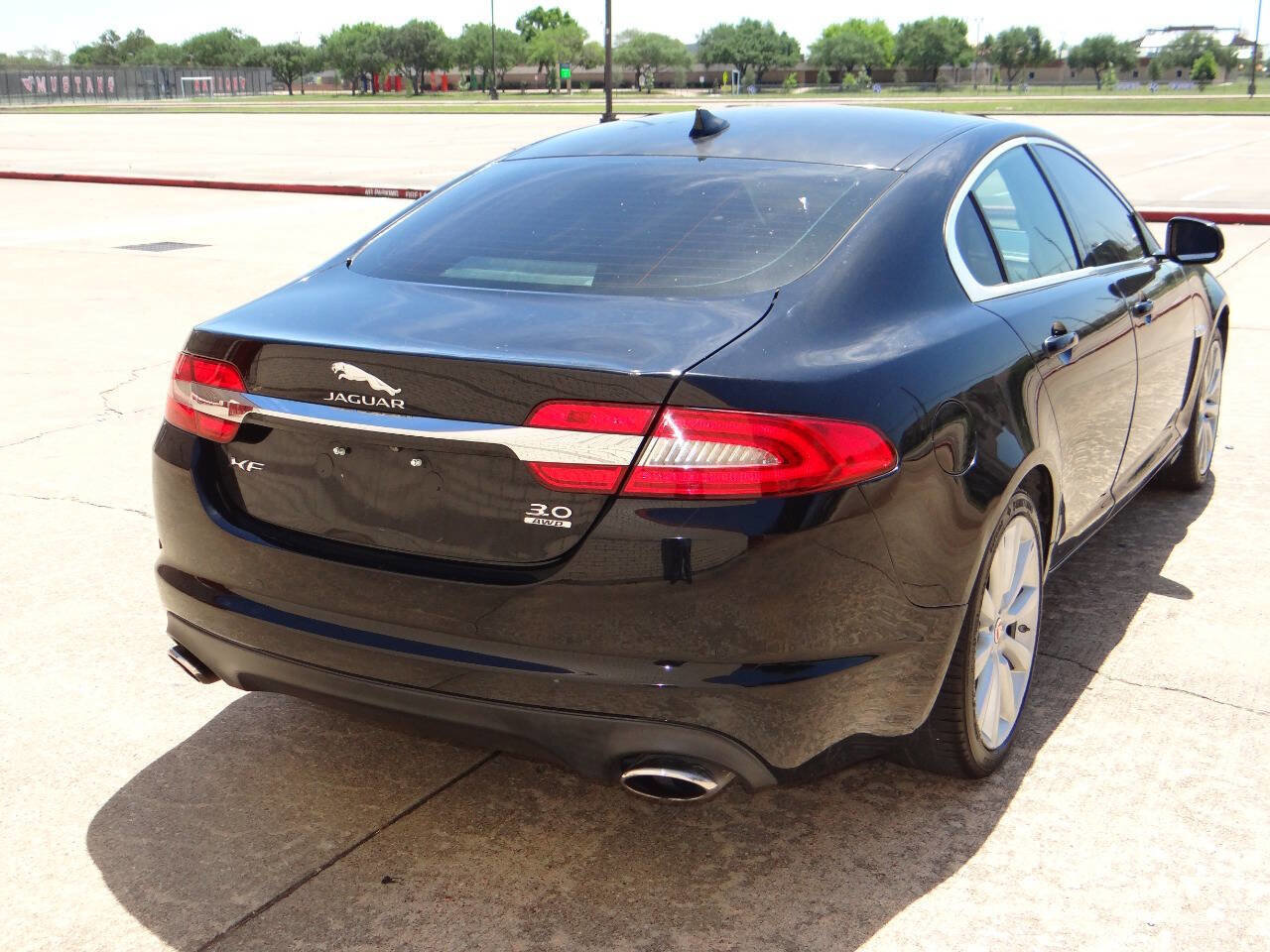 Used 2015 Jaguar XF Portfolio AWD/4WD image 4