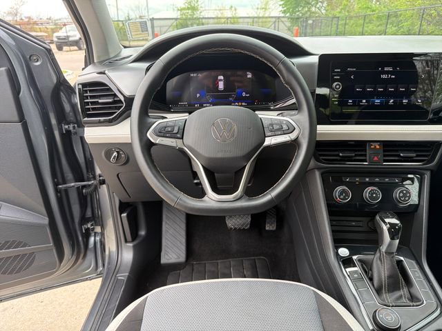 Used 2025 Volkswagen Taos S AWD/4WD image 16