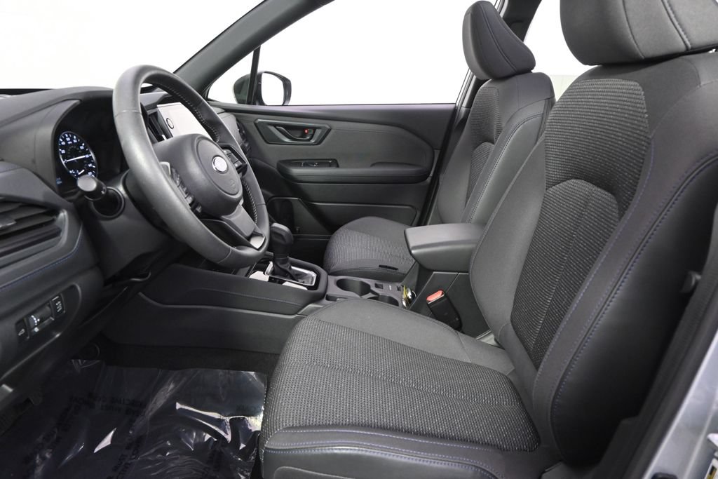 Used 2025 Subaru Forester Premium AWD/4WD image 13