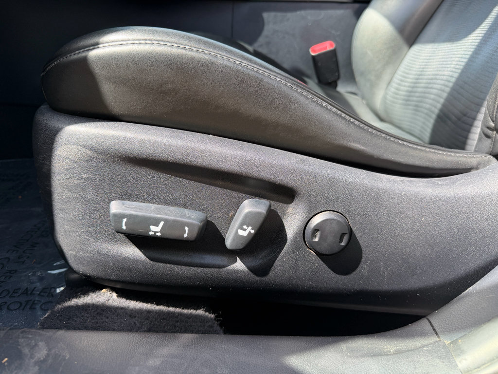 Used 2012 Lexus CT 200h Premium w/ Premium Audio Pkg FWD image 10