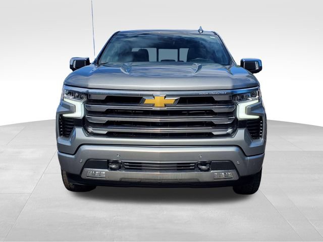 Certified 2025 Chevrolet Silverado 1500 High Country w/ Technology Package AWD/4WD image 8