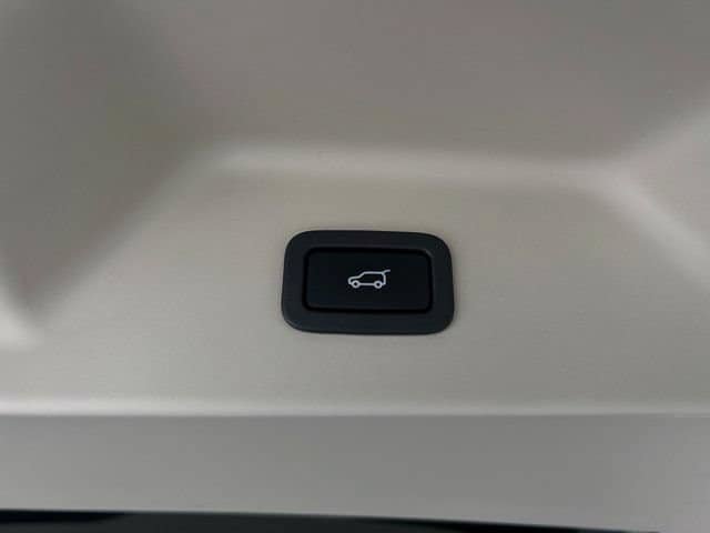 Used 2016 Land Rover Range Rover Supercharged AWD/4WD image 41
