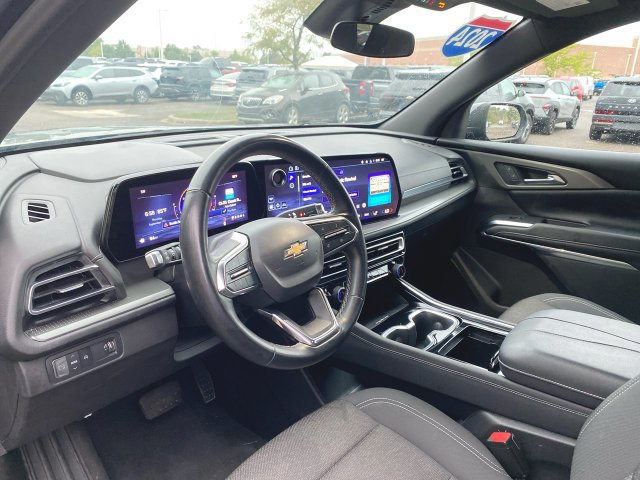 Used 2024 Chevrolet Traverse LT FWD image 10
