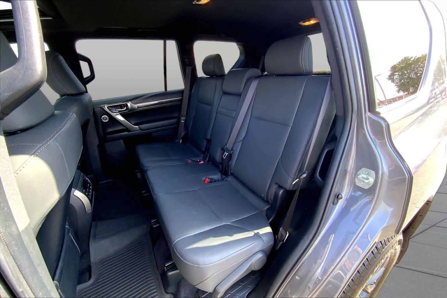 Used 2022 Lexus GX 460 Premium w/ Premium Plus Package AWD/4WD image 21