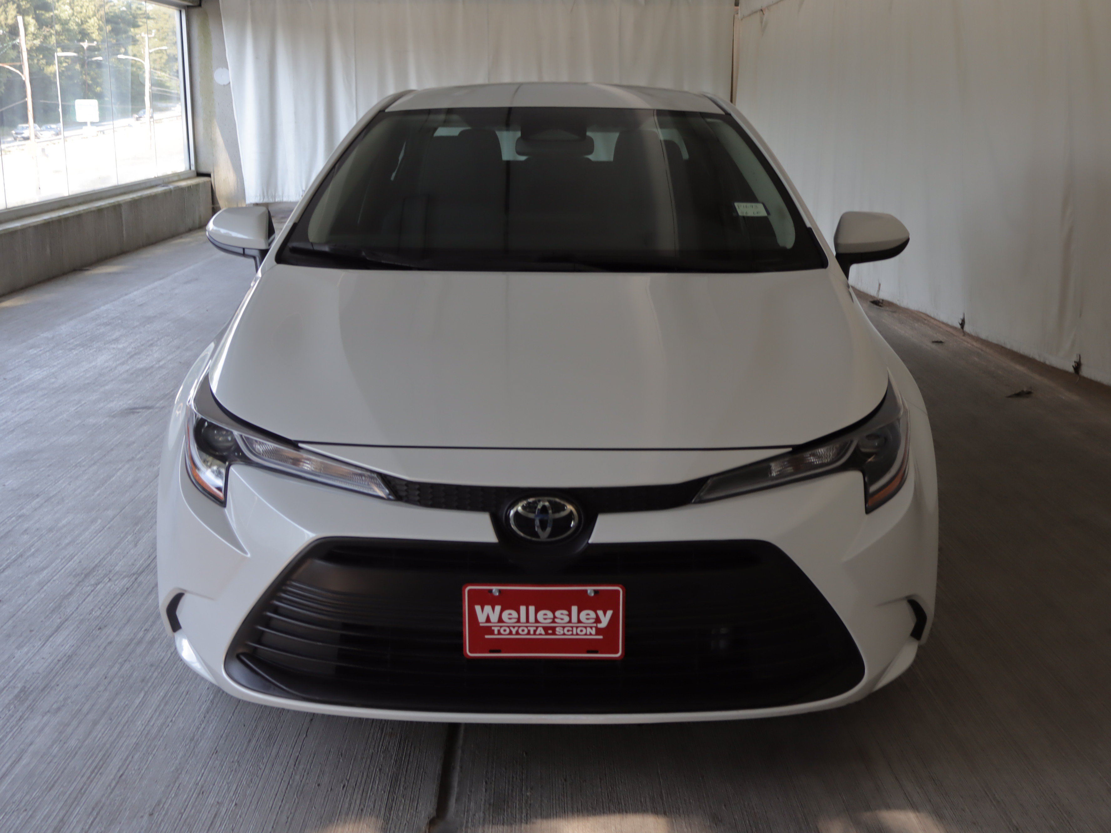 Used 2026 Toyota Corolla LE FWD image 3