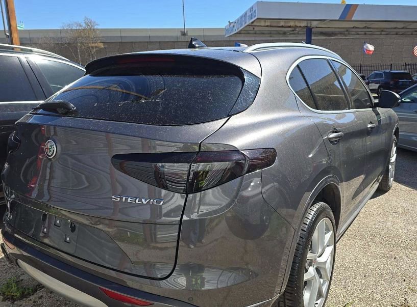 Used 2021 Alfa Romeo Stelvio Ti w/ Active Assist 2 Package TI image 17