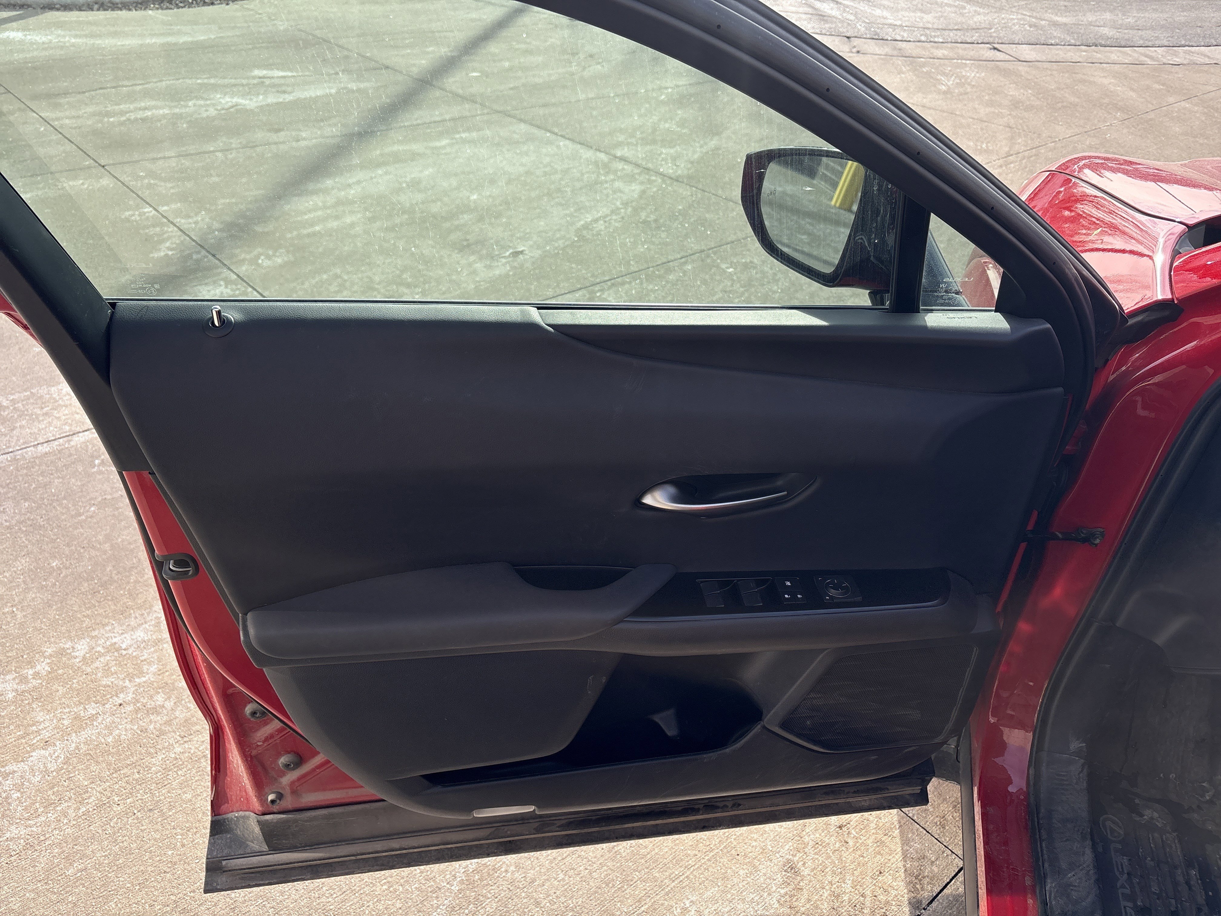 Used 2024 Lexus UX 250h AWD w/ Premium Package image 13