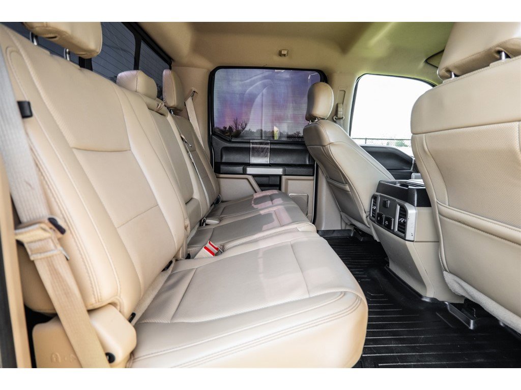 Used 2018 Ford F250 Lariat w/ Lariat Value Package AWD/4WD image 32