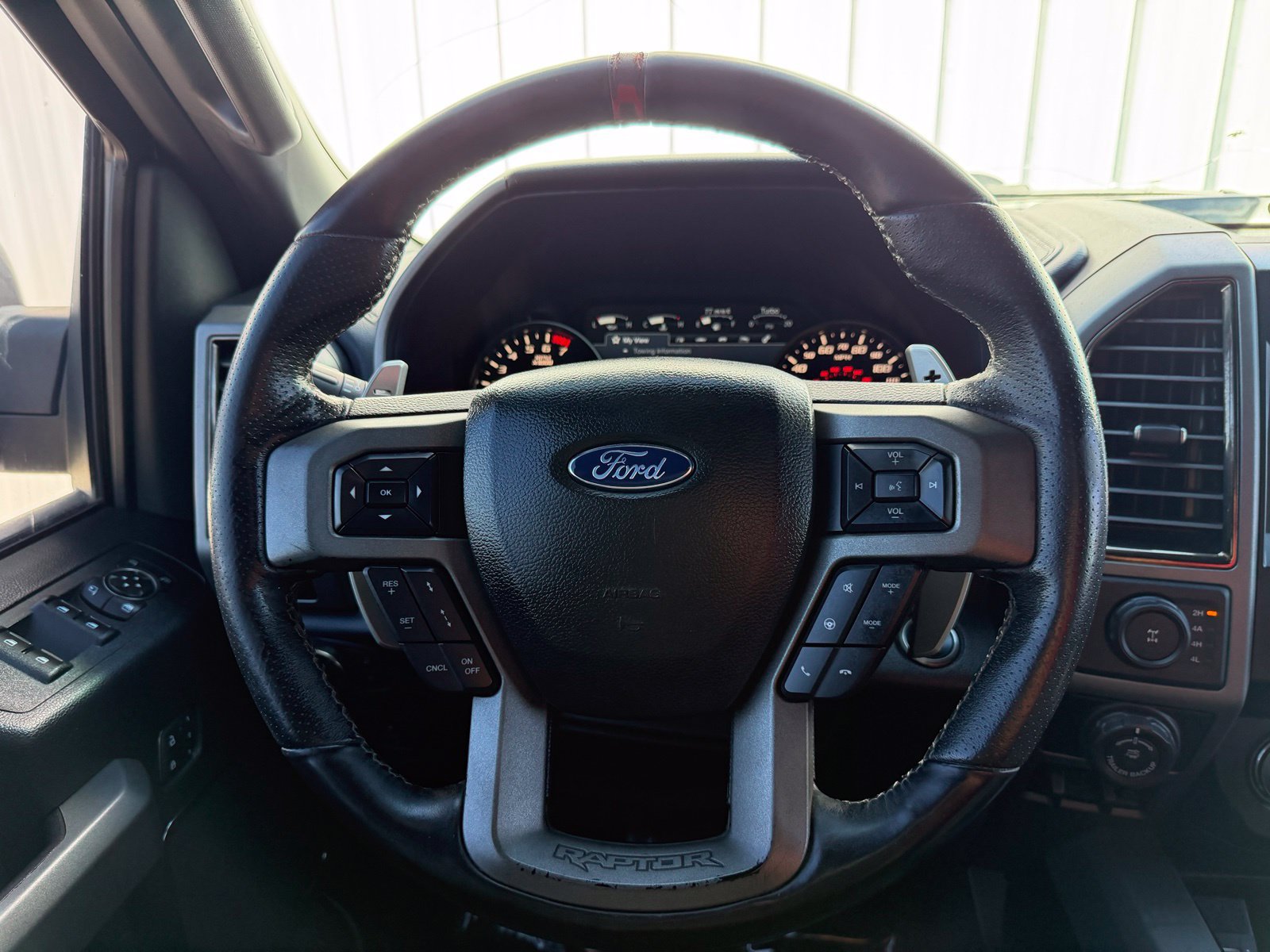 Used 2020 Ford F150 Raptor w/ Equipment Group 802A Luxury AWD/4WD image 12