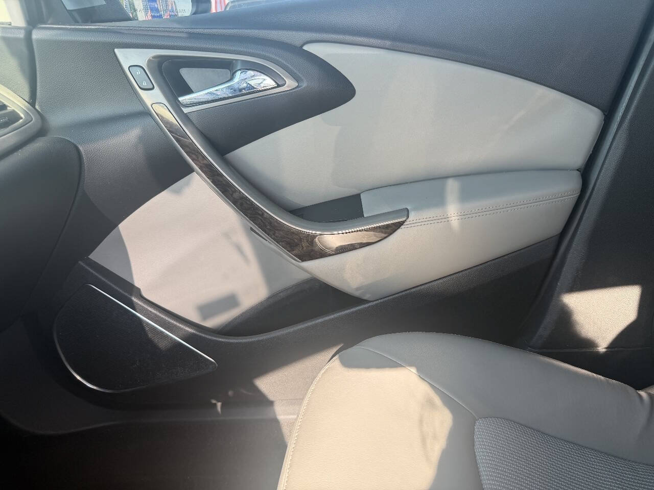 Used 2013 Buick Verano Convenience FWD image 16