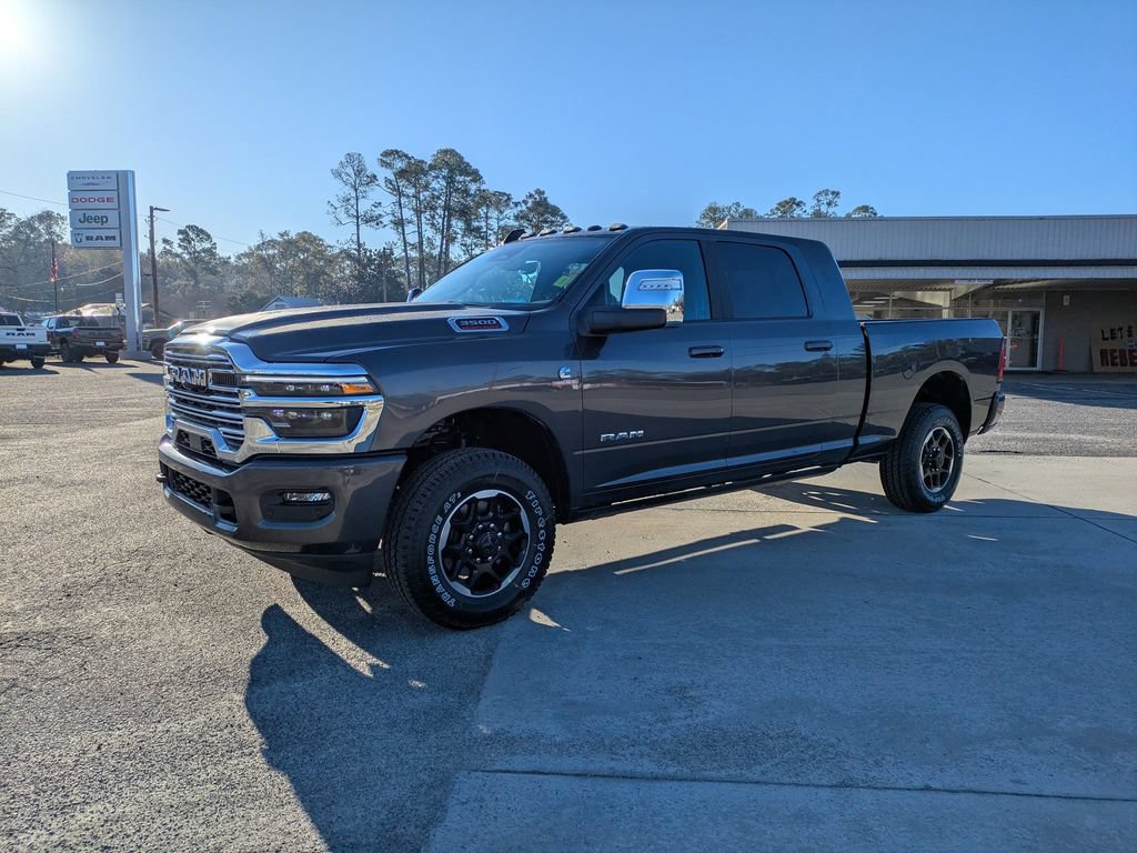 New 2026 RAM 3500 Laramie AWD/4WD image 10