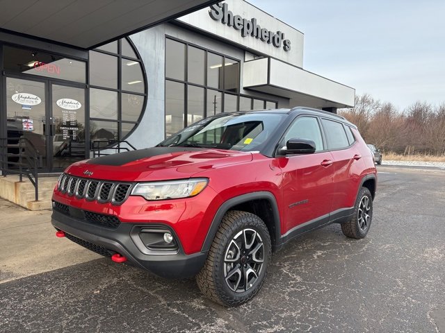 New 2026 Jeep Compass Trailhawk image 2