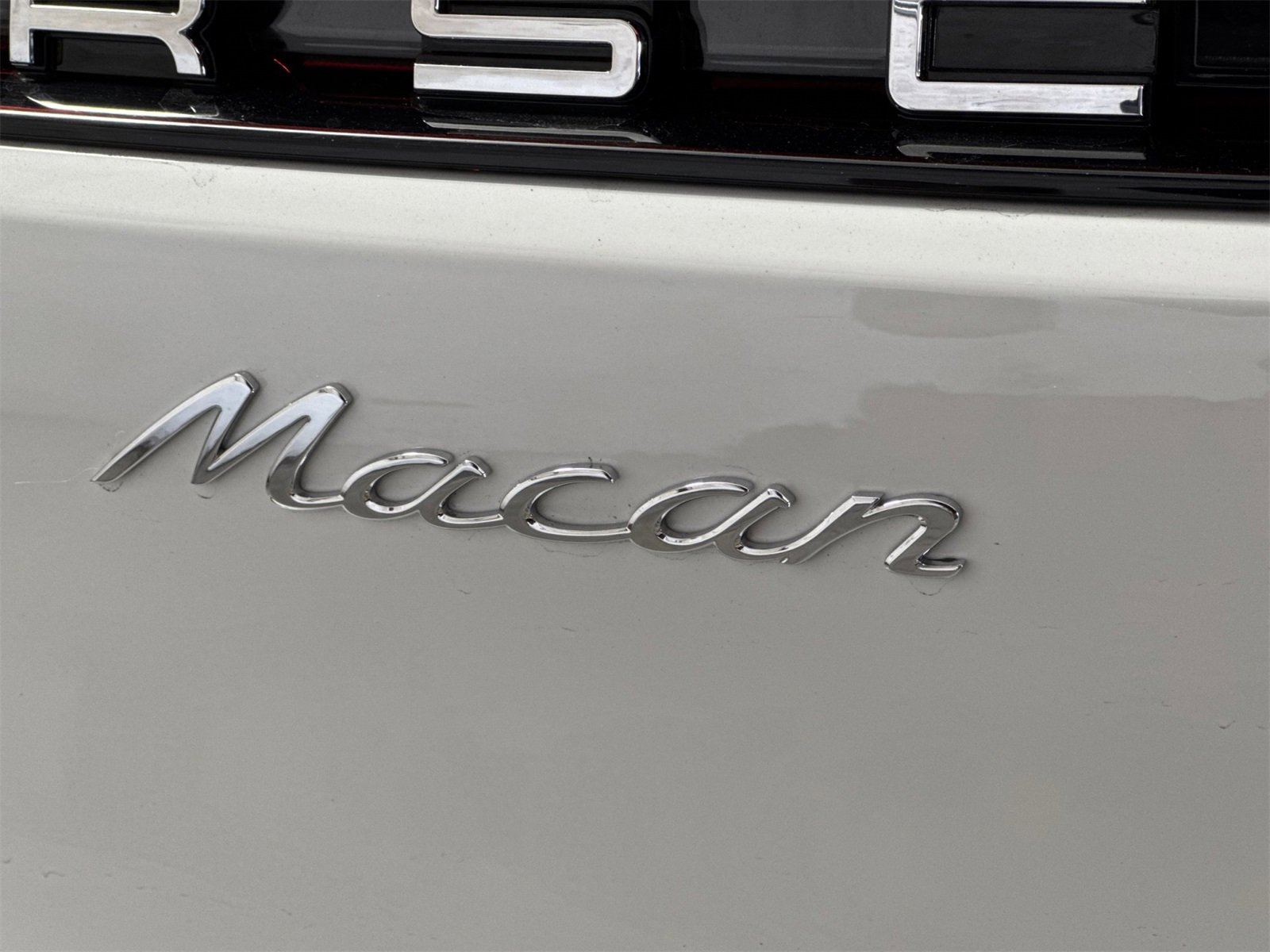 Used 2025 Porsche Macan image 33