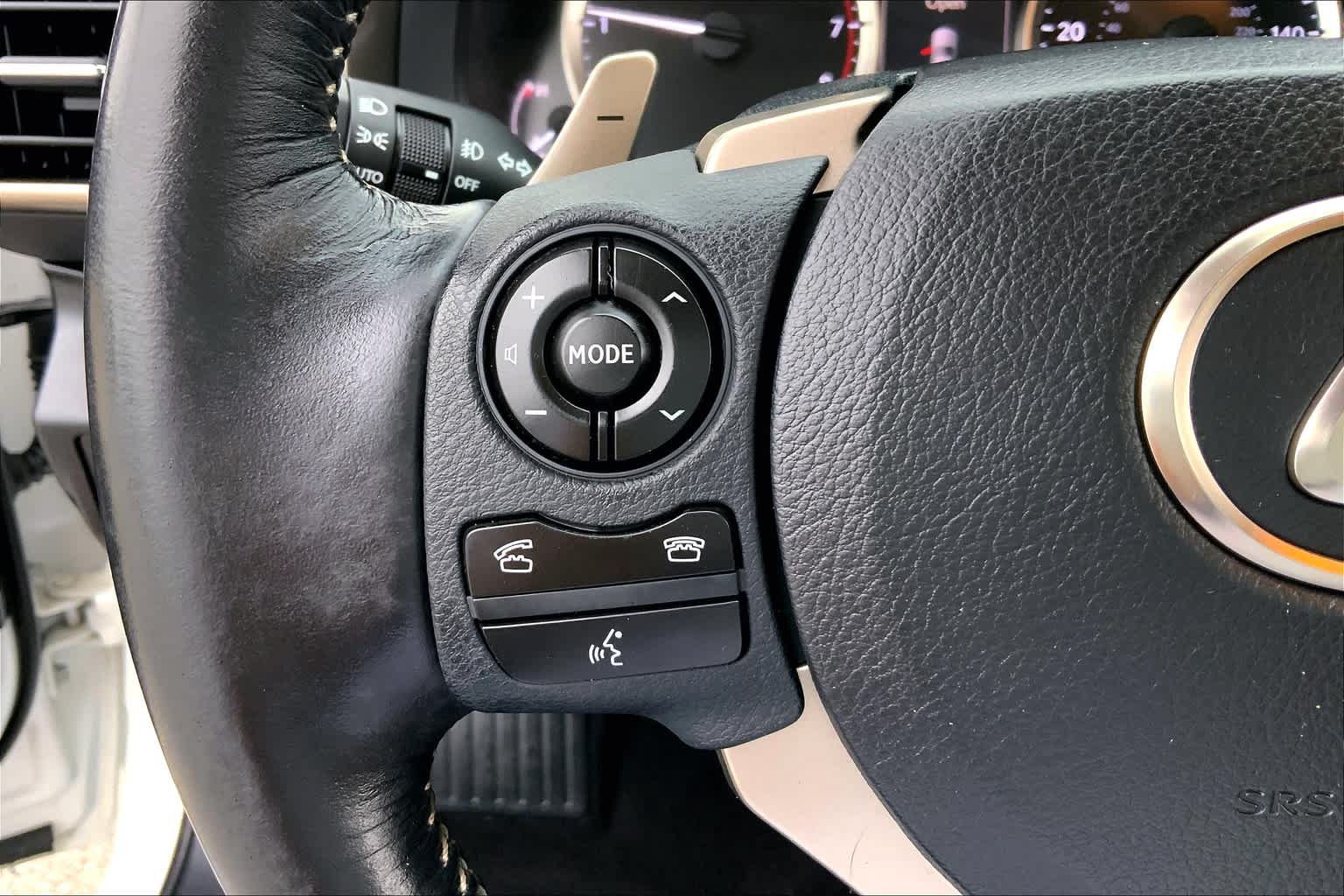 Used 2015 Lexus IS 350 w/ Navigation System Package RWD image 21