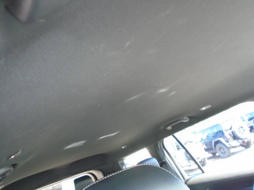 Certified 2023 Jeep Grand Cherokee L Laredo image 18