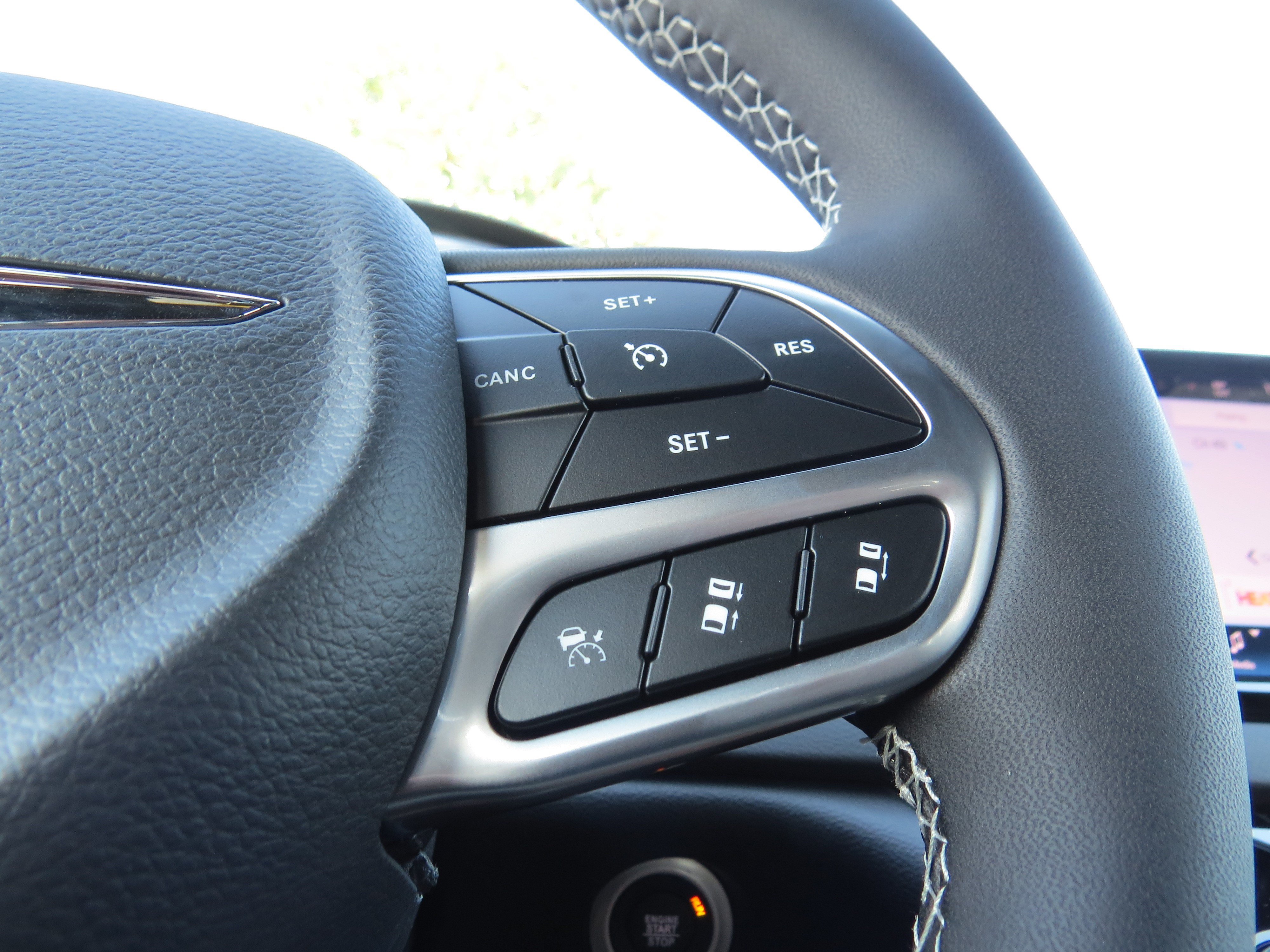 New 2025 Chrysler Voyager LX FWD image 21