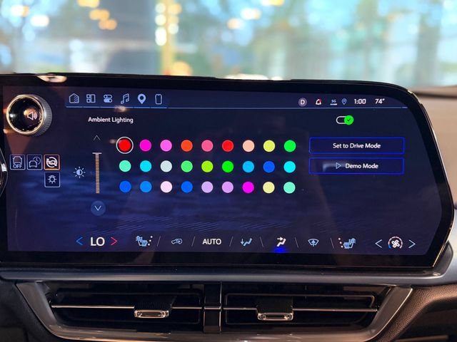 Used 2024 Chevrolet Equinox EV LT FWD image 31