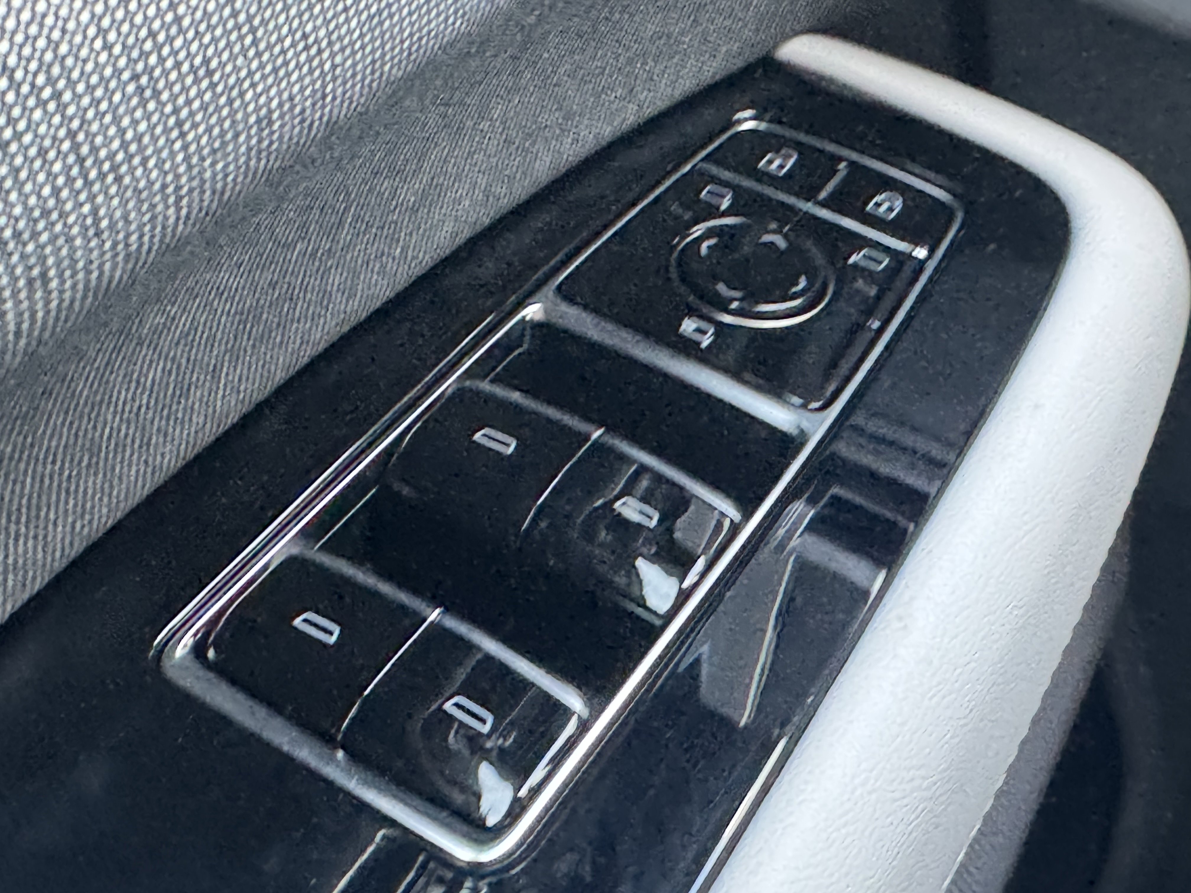 New 2025 Cadillac Escalade IQ Sport 1 w/ LPO, ONYX Package image 32