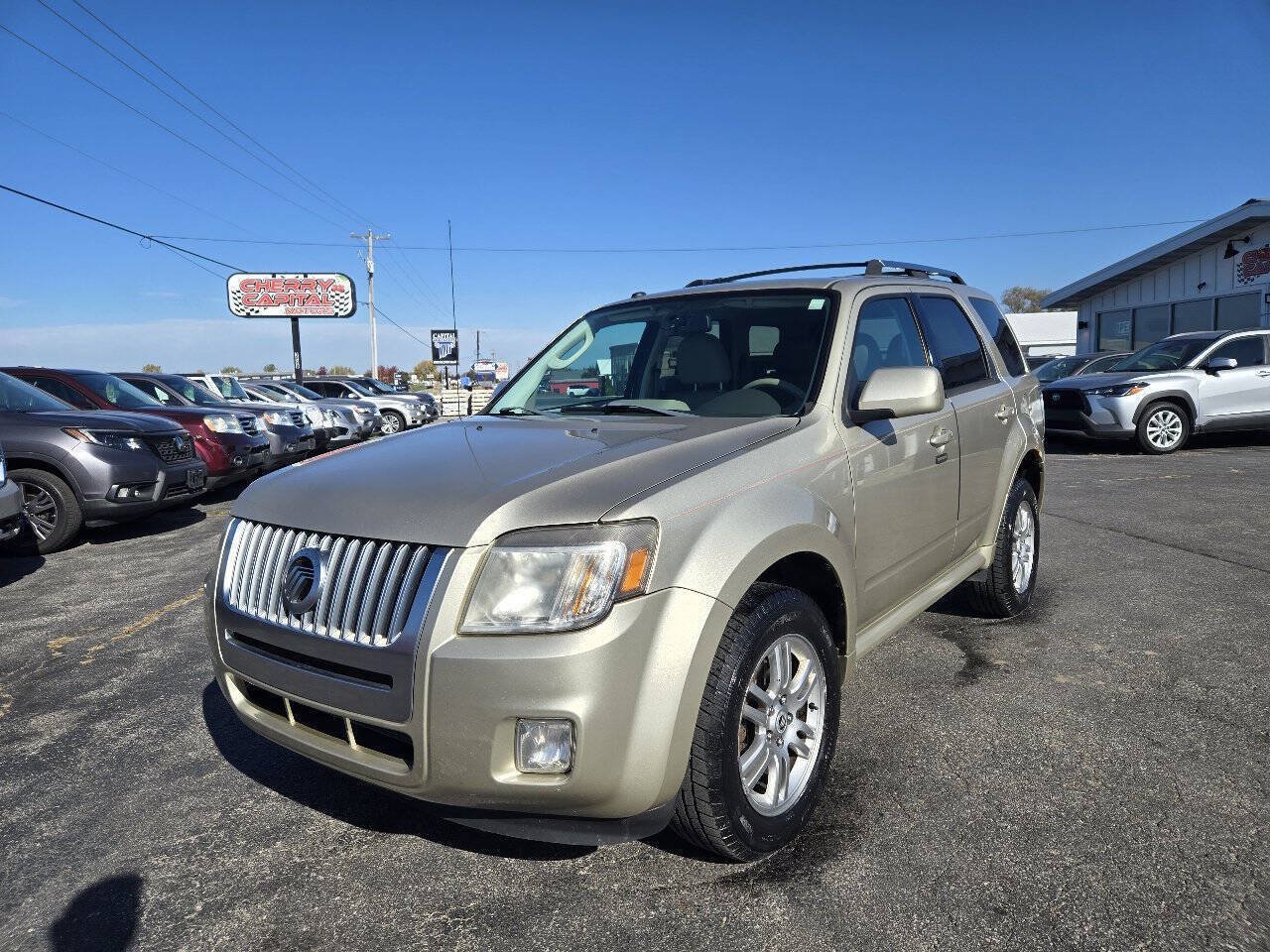 Used 2010 Mercury Mariner Premier AWD/4WD image 2