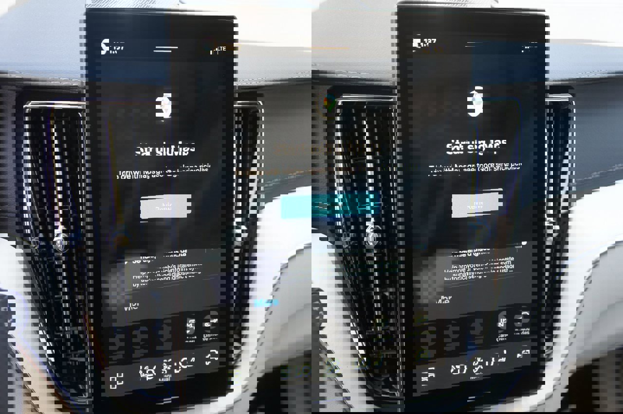 New 2026 Volvo XC60 T8 Ultra w/ Protection Package Premier image 16