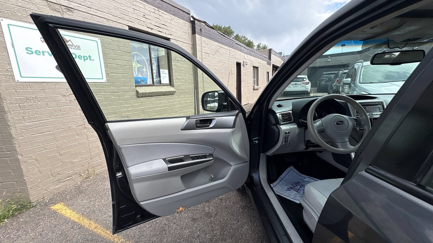 Used 2012 Subaru Forester 2.5X w/ Popular Pkg 1 AWD/4WD image 10