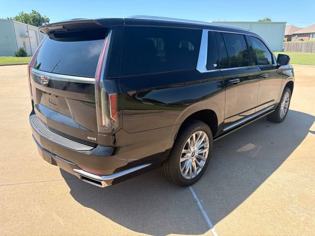 Used 2024 Cadillac Escalade ESV Premium Luxury w/ Performance Package AWD/4WD image 3