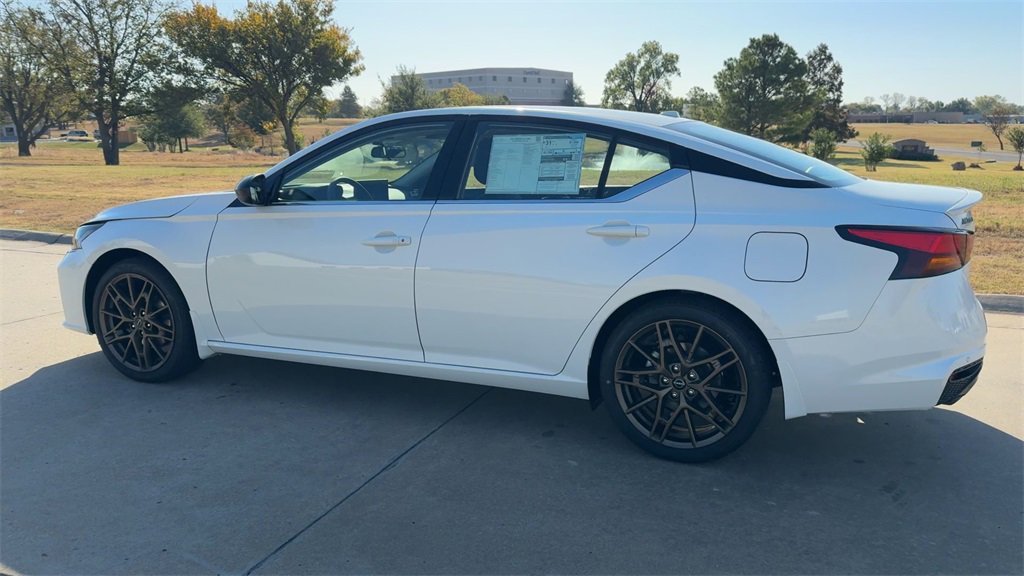New 2025 Nissan Altima 2.5 SR w/ SR Premium Package image 6