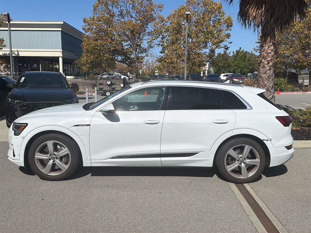 Used 2019 Audi e-tron Premium Plus AWD/4WD image 9