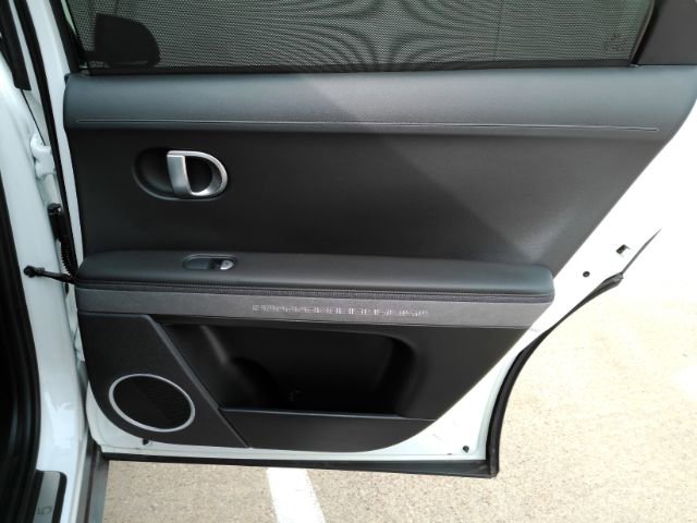 Used 2024 Hyundai Ioniq 5 Limited image 28