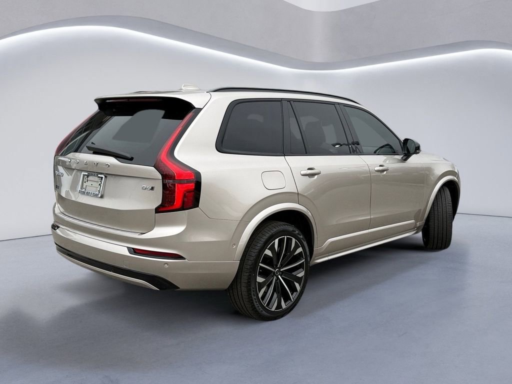 New 2026 Volvo XC90 B6 Ultra w/ Lounge Package image 4
