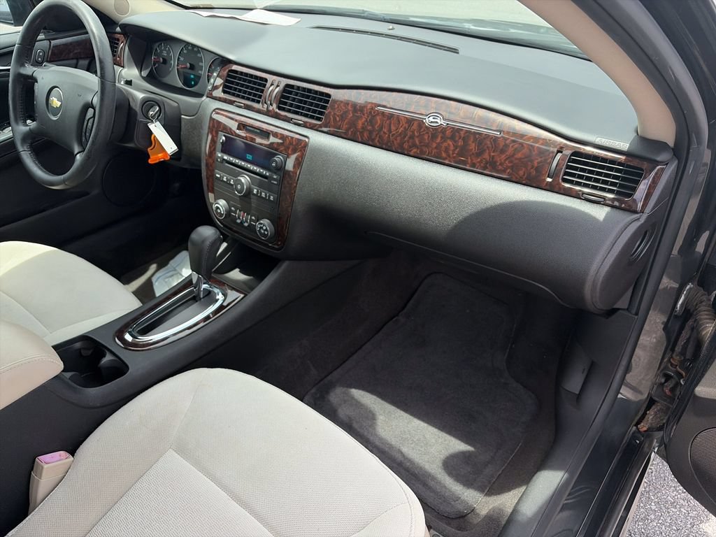 Used 2013 Chevrolet Impala LT w/ LT Sunroof Package FWD image 29