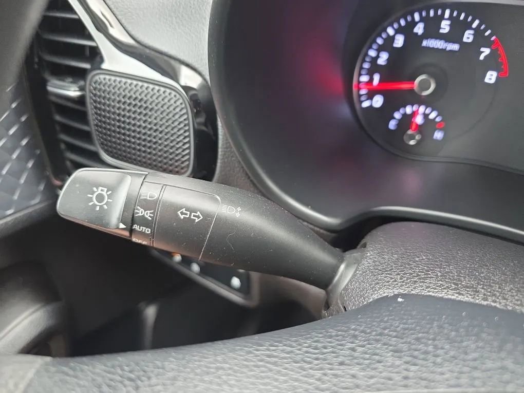 Used 2022 Kia Soul S FWD image 19