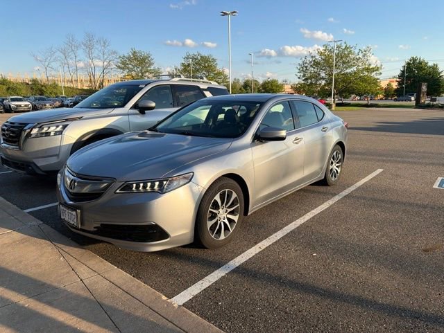 Used 2017 Acura TLX FWD image 4