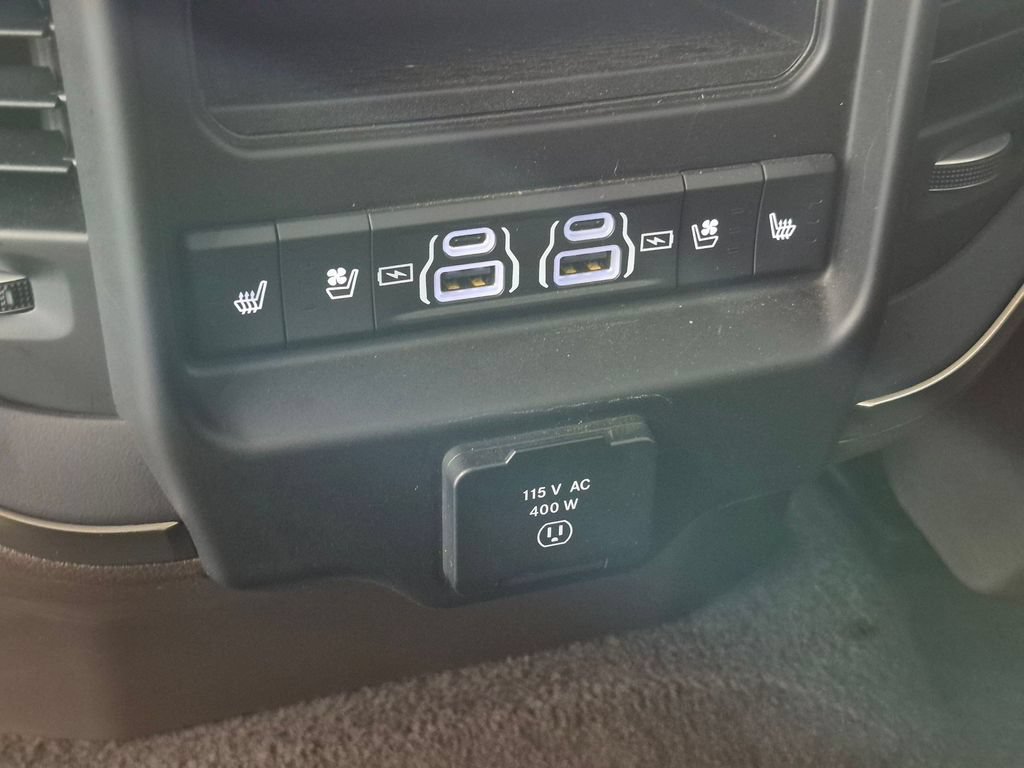 Used 2025 RAM 1500 Limited AWD/4WD image 28