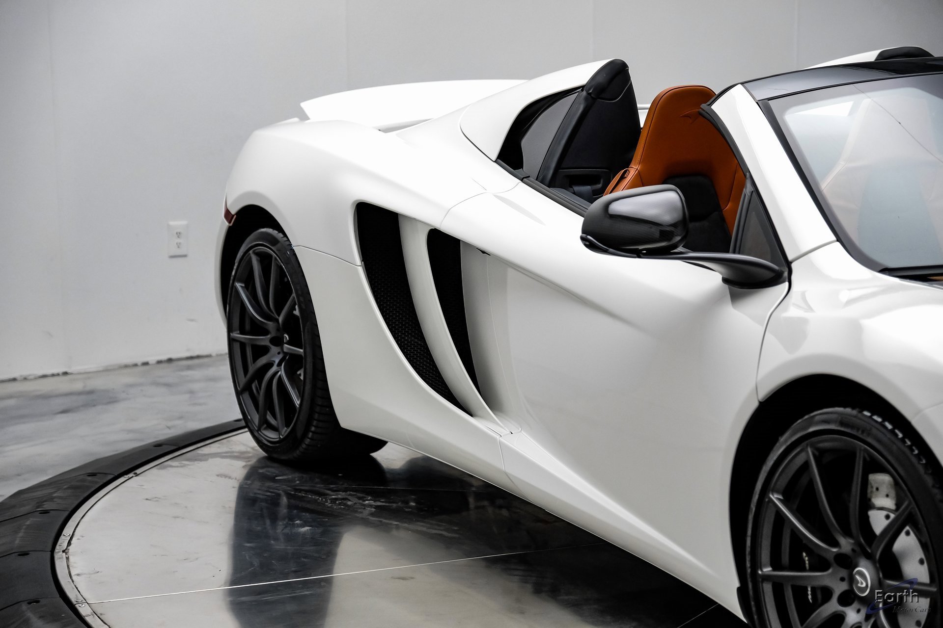 Used 2013 McLaren MP4-12C Spider image 33