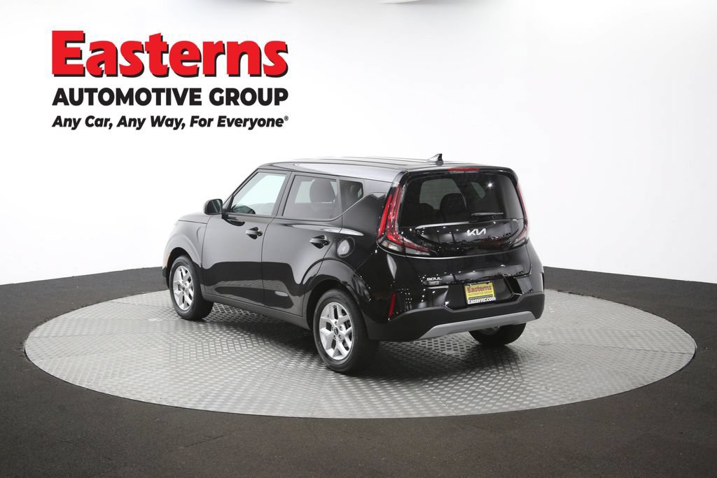 Used 2025 Kia Soul LX w/ LX Technology Package FWD image 62