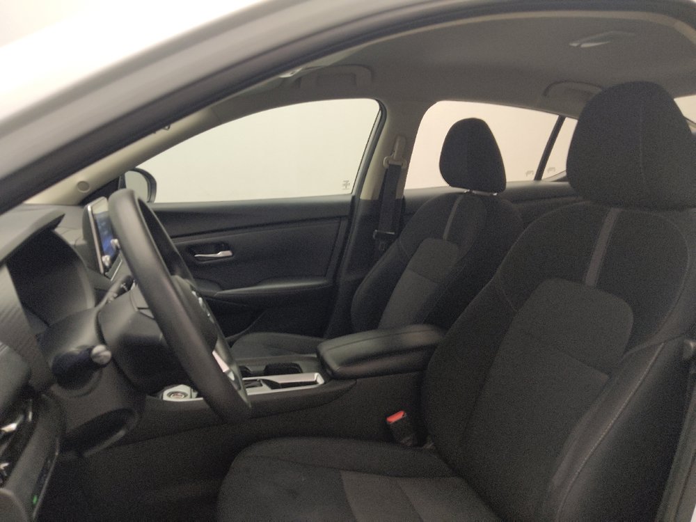 Used 2023 Nissan Sentra SV FWD image 17