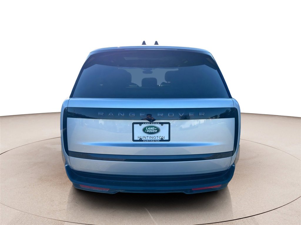 New 2025 Land Rover Range Rover SE image 6