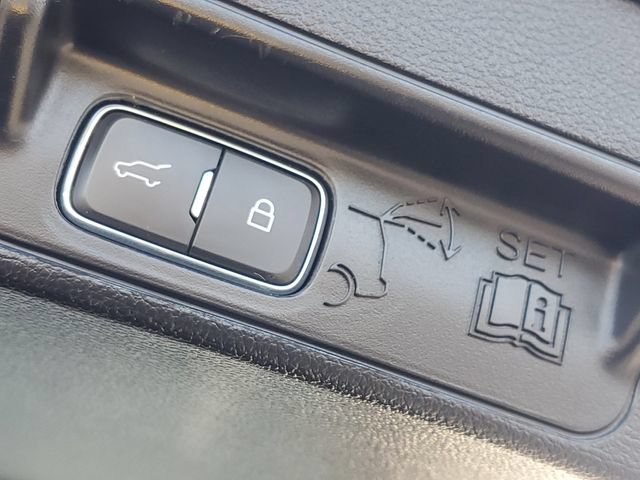 Used 2022 Ford Explorer ST w/ Equipment Group 401A AWD/4WD image 34
