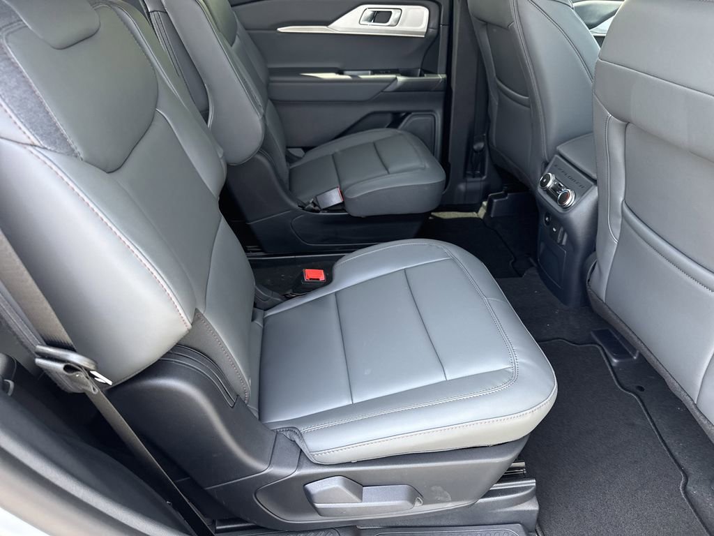 New 2026 Ford Explorer Active image 15