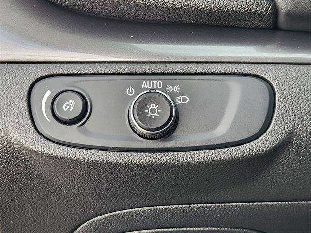 Used 2018 Buick Encore Preferred image 21