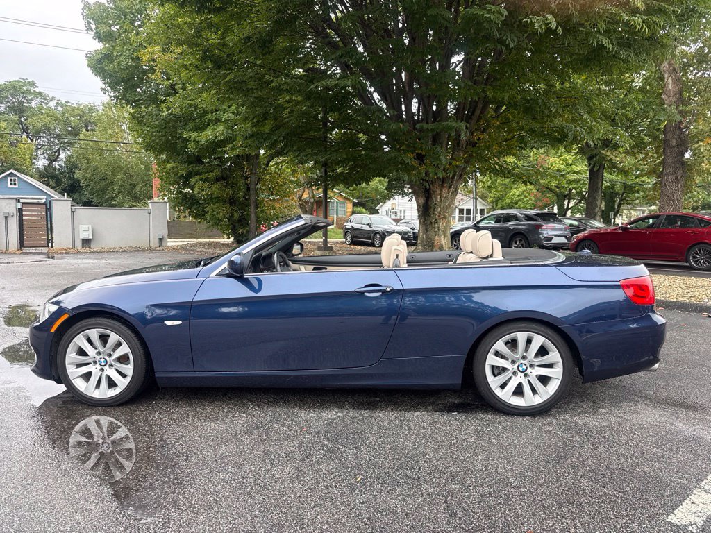 Used 2013 BMW 328i Convertible RWD image 6