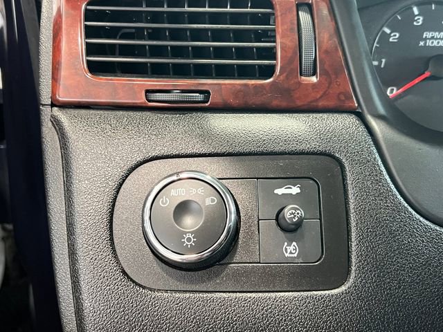Used 2009 Chevrolet Impala LS FWD image 16